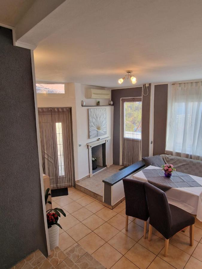 Apartment Ana Lozica With Terrace Dubrovnik Eksteriør bilde