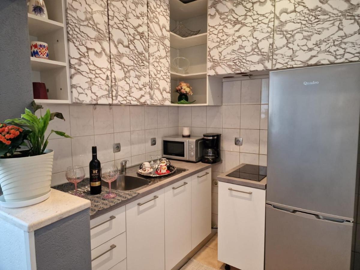 Apartment Ana Lozica With Terrace Dubrovnik Eksteriør bilde