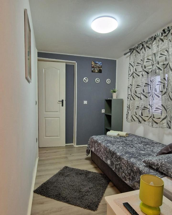 Apartment Ana Lozica With Terrace Dubrovnik Eksteriør bilde